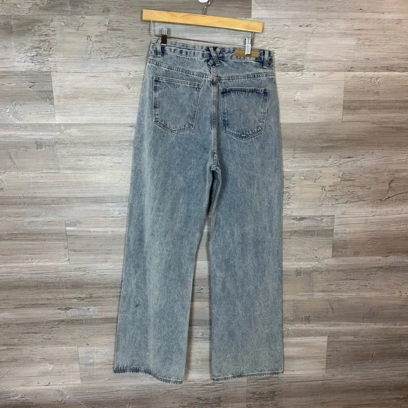 White Fox Long Way to Go Jeans - Picture 3 of 9